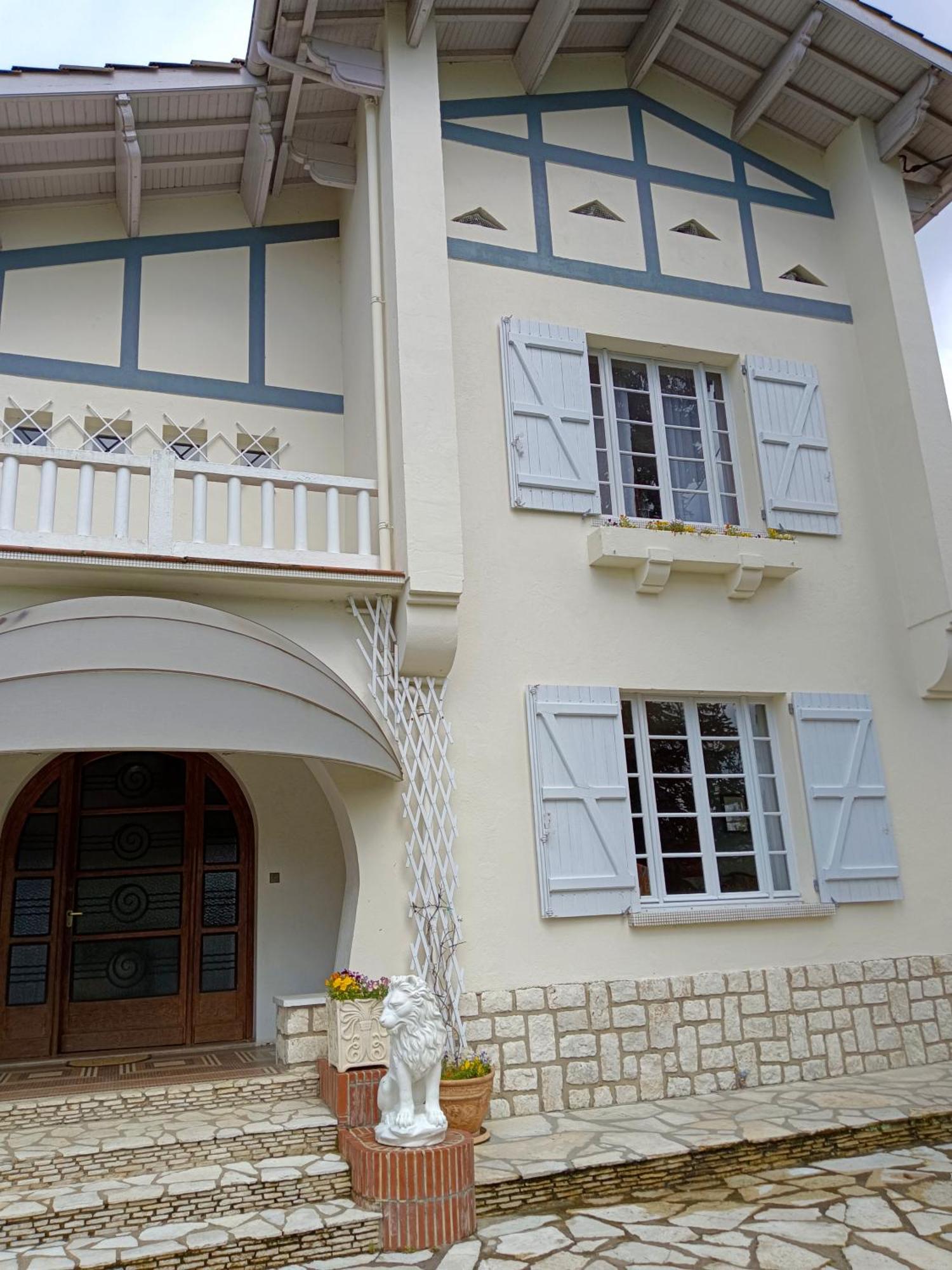 La Maison Basque Sainte-Livrade-sur-Lot Luaran gambar